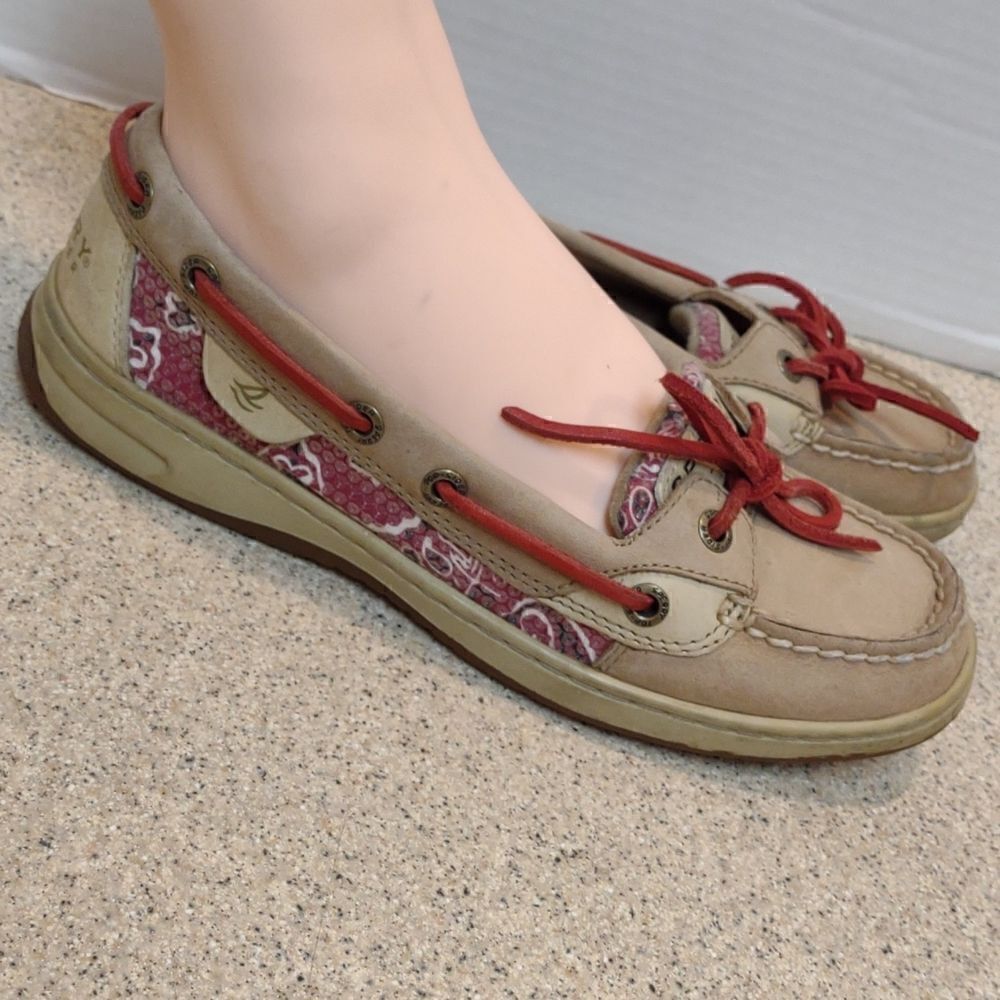👍 Ladies Size 6 Sperry Shoes.    S1